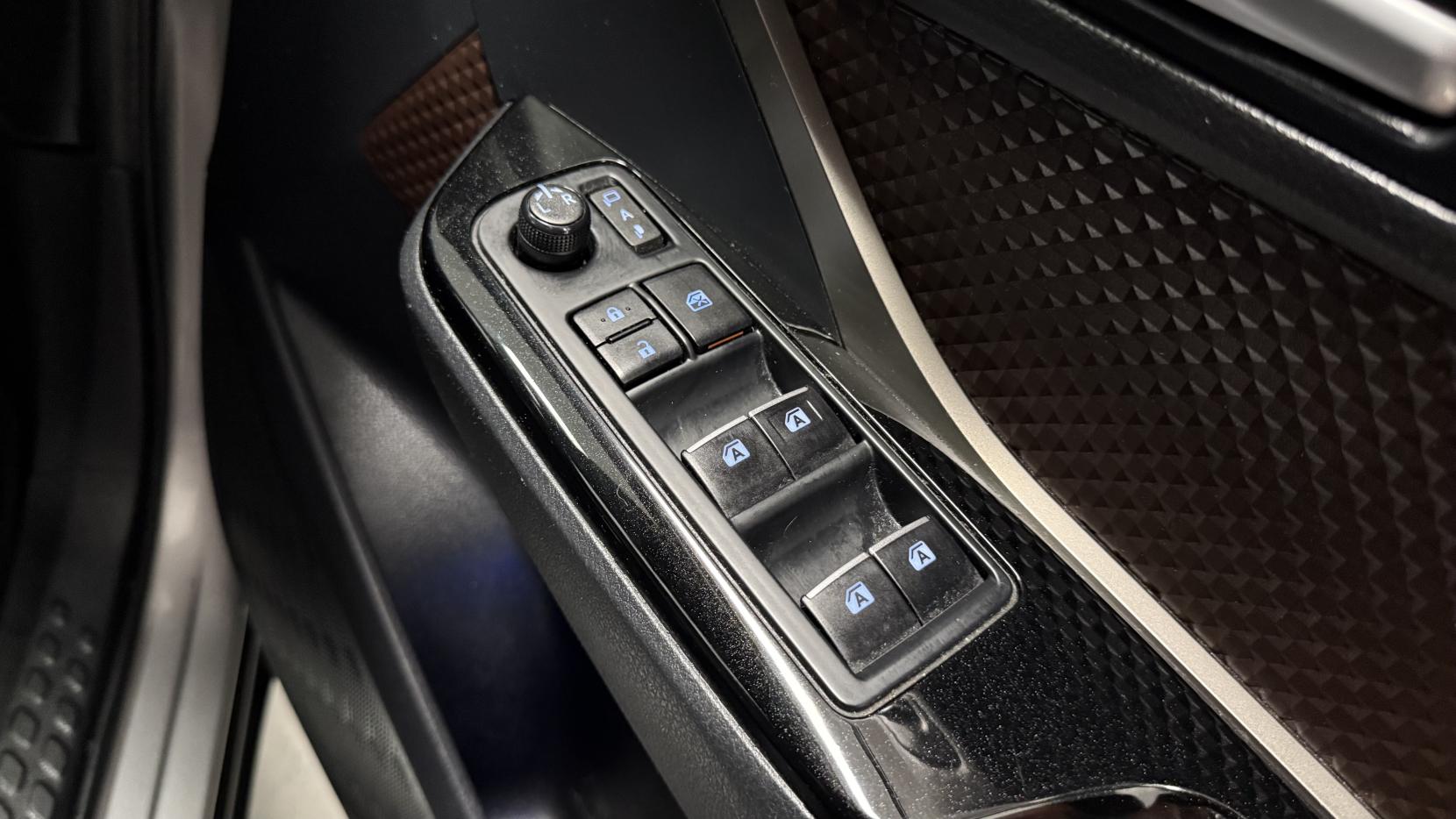 Toyota C-HR 1.8 VVT-h Excel SUV 5dr Petrol Hybrid CVT Euro 6 (s/s) (122 ps)