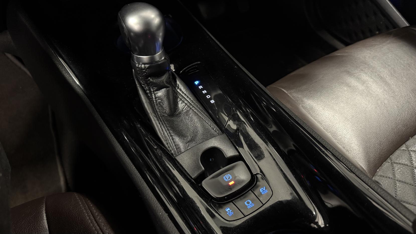 Toyota C-HR 1.8 VVT-h Excel SUV 5dr Petrol Hybrid CVT Euro 6 (s/s) (122 ps)