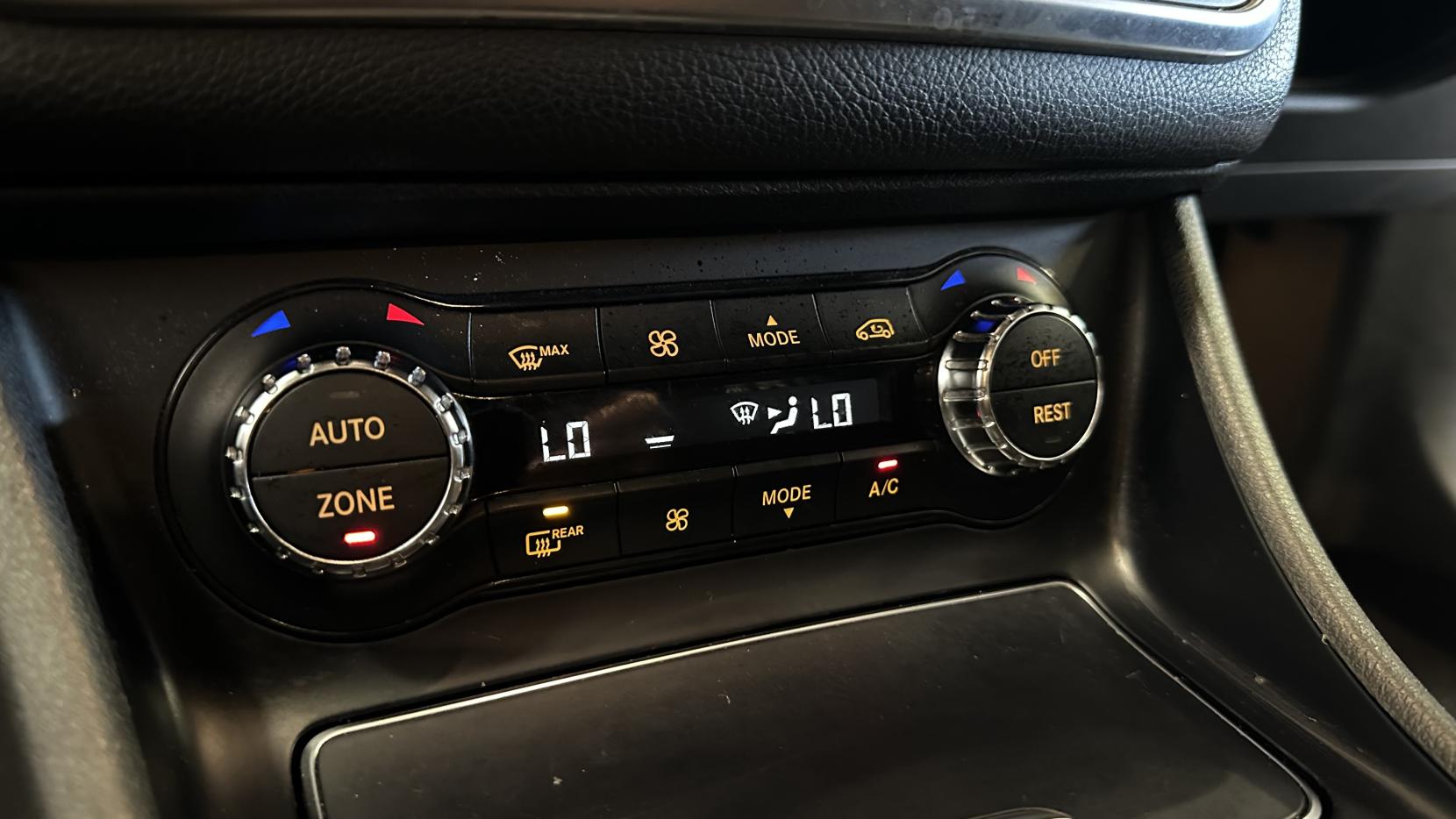 Mercedes-Benz CLA 1.6 CLA180 AMG Line Coupe 4dr Petrol 7G-DCT Euro 6 (s/s) (122 ps)