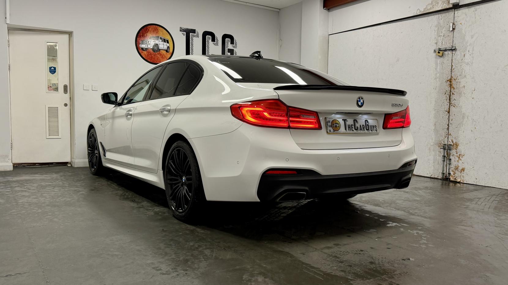 BMW 5 Series 3.0 530d M Sport Saloon 4dr Diesel Auto Euro 6 (s/s) (265 ps)