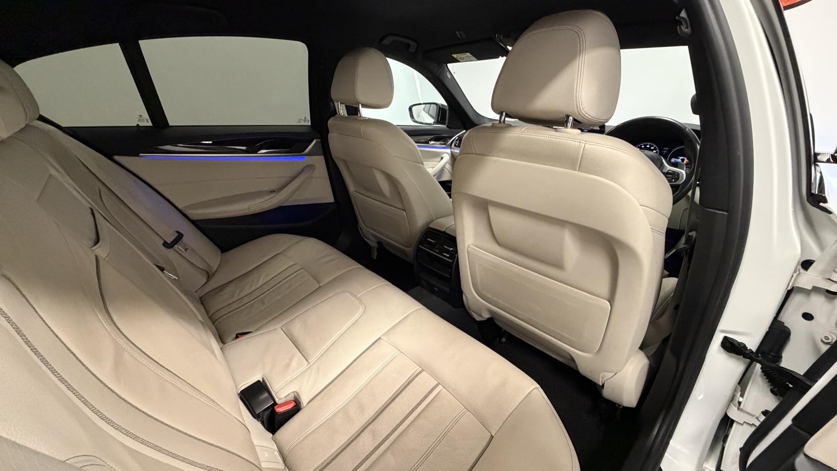 BMW 5 Series 3.0 530d M Sport Saloon 4dr Diesel Auto Euro 6 (s/s) (265 ps)