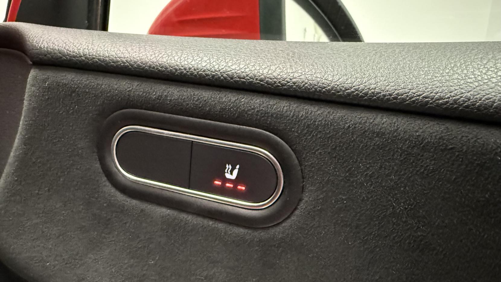 Mercedes-Benz A Class 1.5 A180d AMG Line (Executive) Hatchback 5dr Diesel 7G-DCT Euro 6 (s/s) (116 ps)