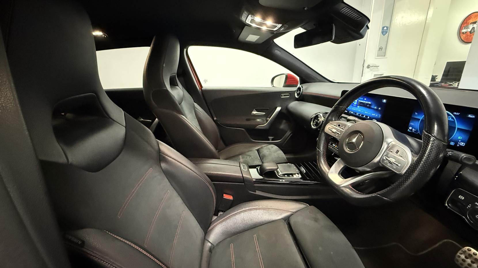 Mercedes-Benz A Class 1.5 A180d AMG Line (Executive) Hatchback 5dr Diesel 7G-DCT Euro 6 (s/s) (116 ps)