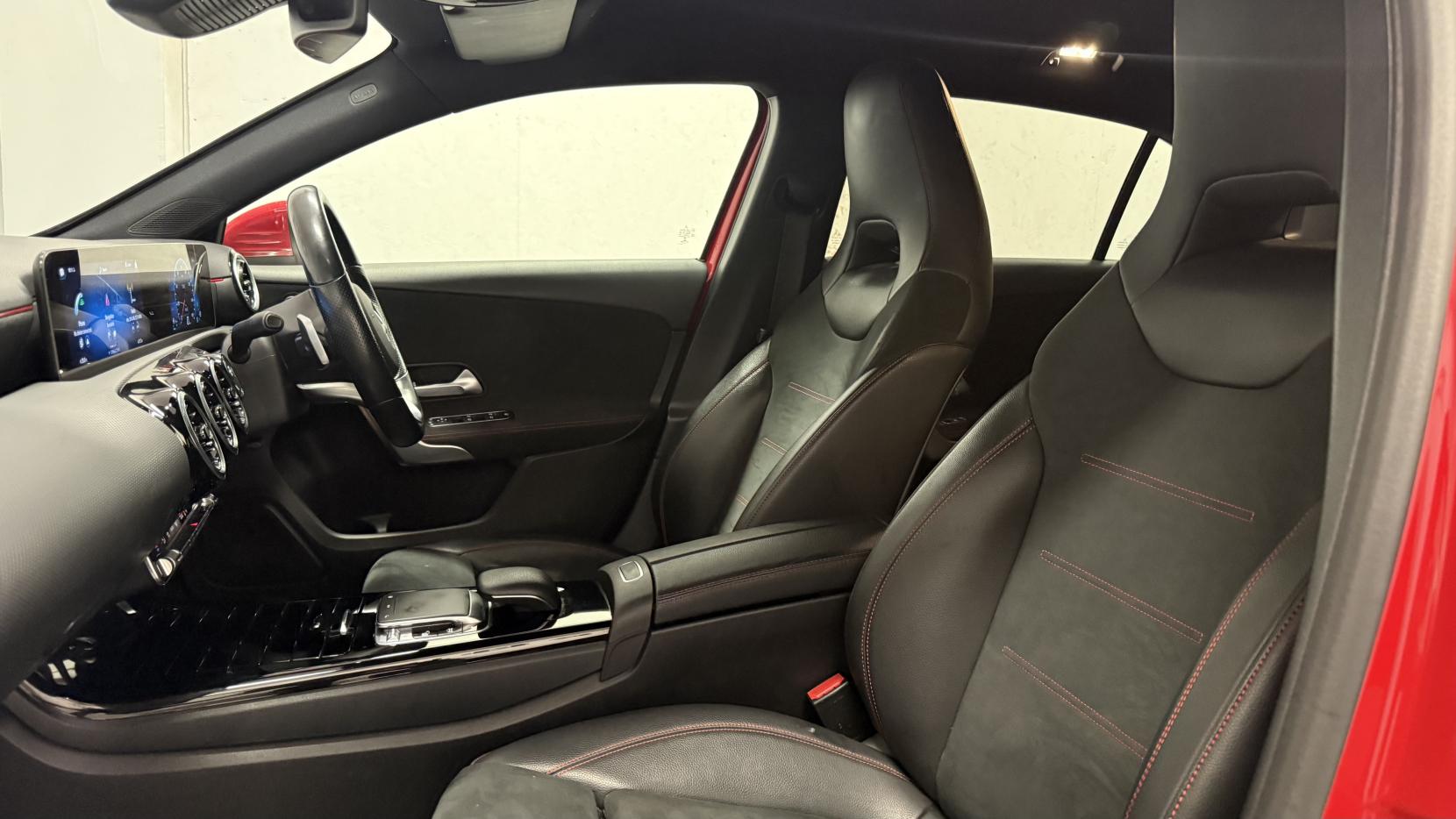 Mercedes-Benz A Class 1.5 A180d AMG Line (Executive) Hatchback 5dr Diesel 7G-DCT Euro 6 (s/s) (116 ps)