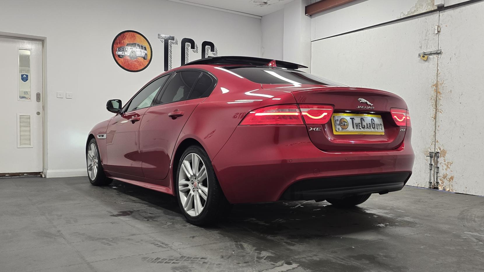 Jaguar XE 2.0 GTDi R-Sport Saloon 4dr Petrol Auto Euro 6 (s/s) (200 ps)