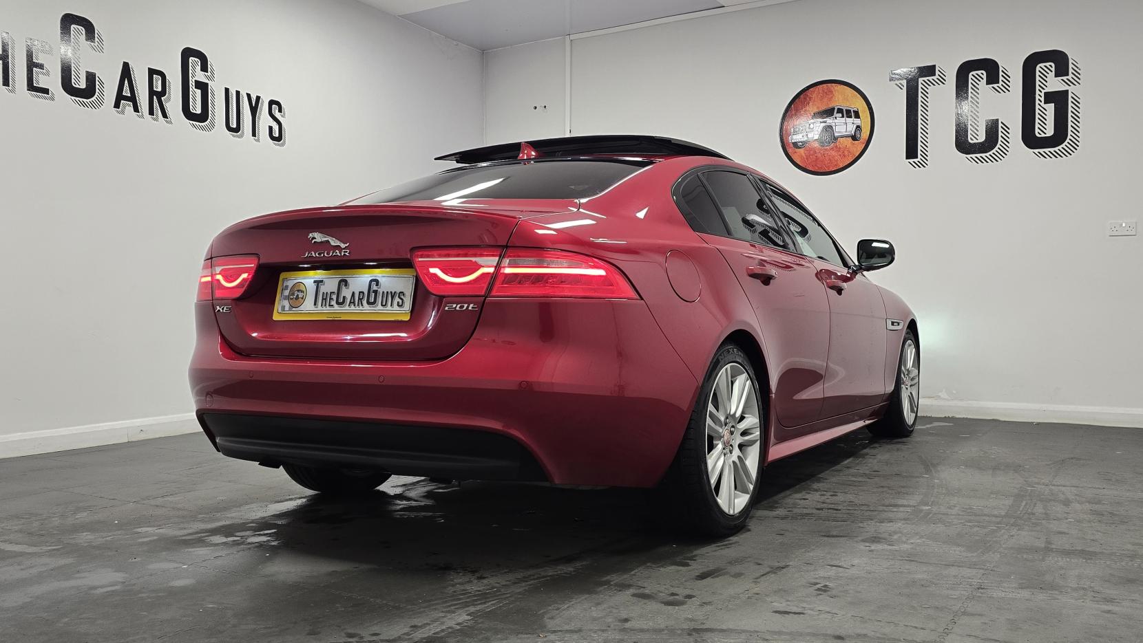 Jaguar XE 2.0 GTDi R-Sport Saloon 4dr Petrol Auto Euro 6 (s/s) (200 ps)