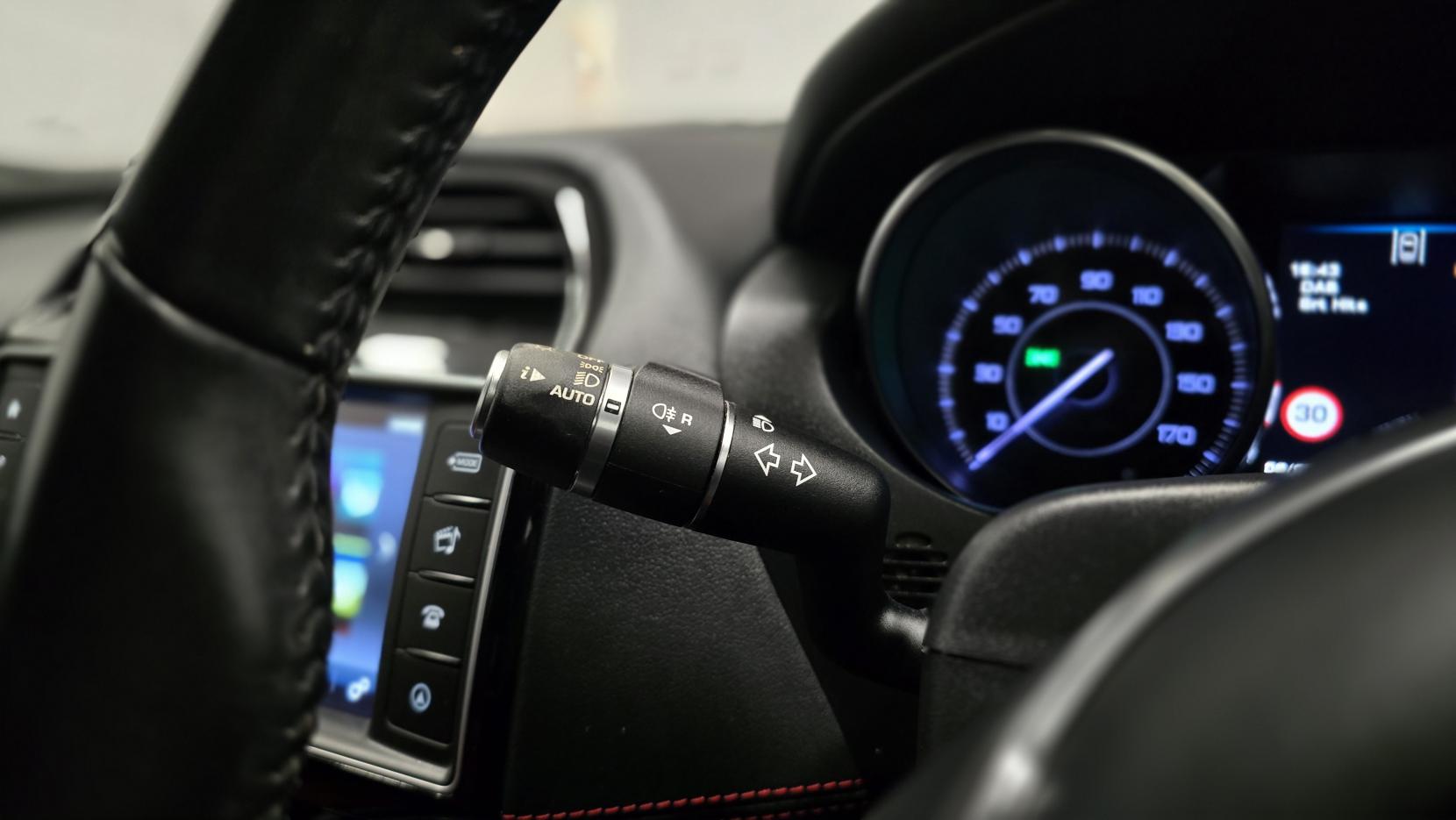 Jaguar XE 2.0 GTDi R-Sport Saloon 4dr Petrol Auto Euro 6 (s/s) (200 ps)