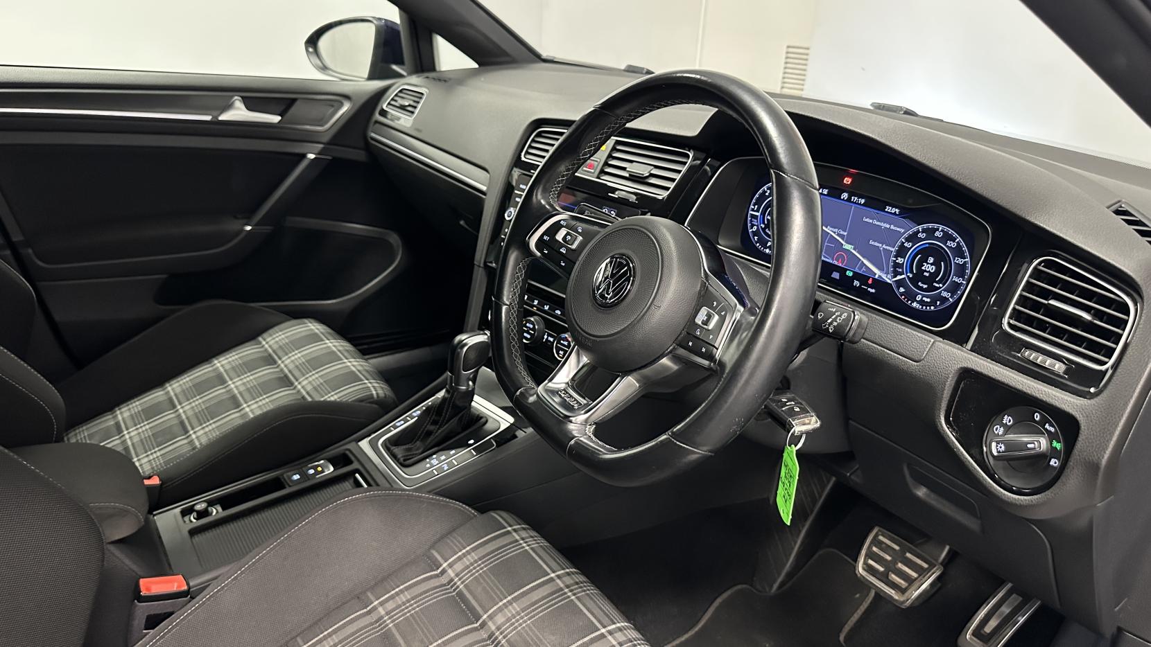 Volkswagen Golf 2.0 TDI GTD Hatchback 5dr Diesel DSG Euro 6 (s/s) (184 ps)