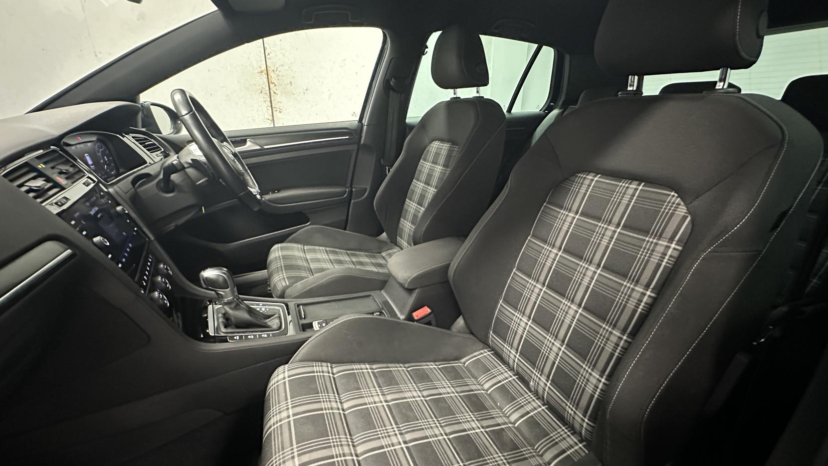 Volkswagen Golf 2.0 TDI GTD Hatchback 5dr Diesel DSG Euro 6 (s/s) (184 ps)