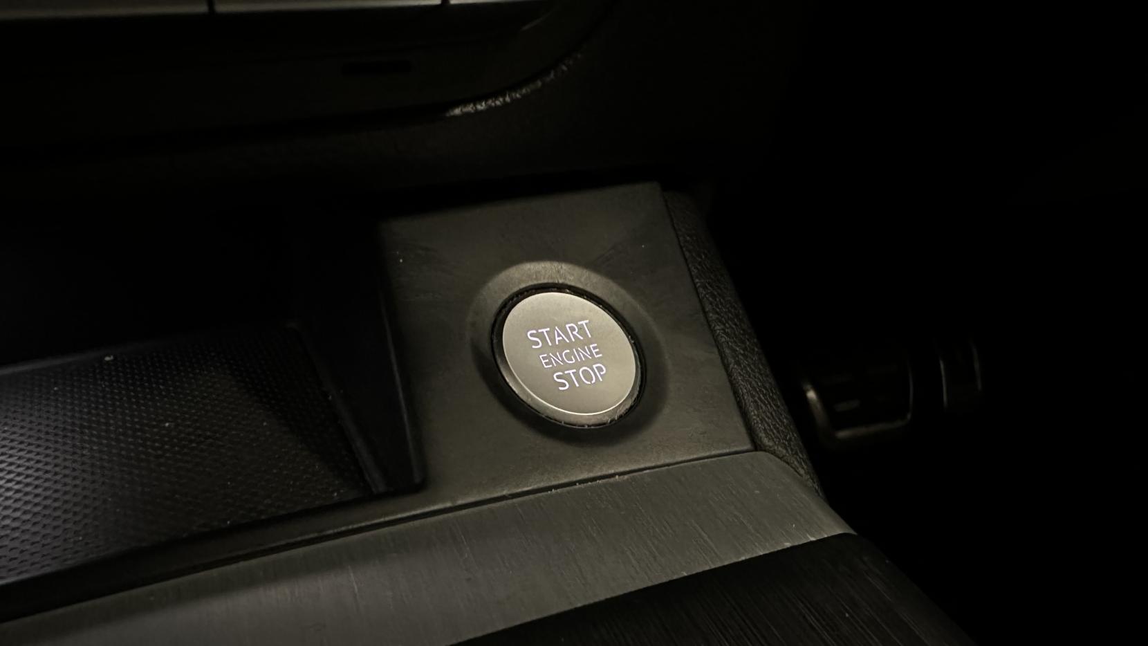 Audi Q5 2.0 TDI S line SUV 5dr Diesel S Tronic quattro Euro 6 (s/s) (190 ps)