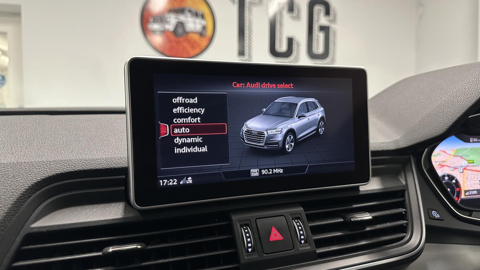 Audi Q5 2.0 TDI S line SUV 5dr Diesel S Tronic quattro Euro 6 (s/s) (190 ps)