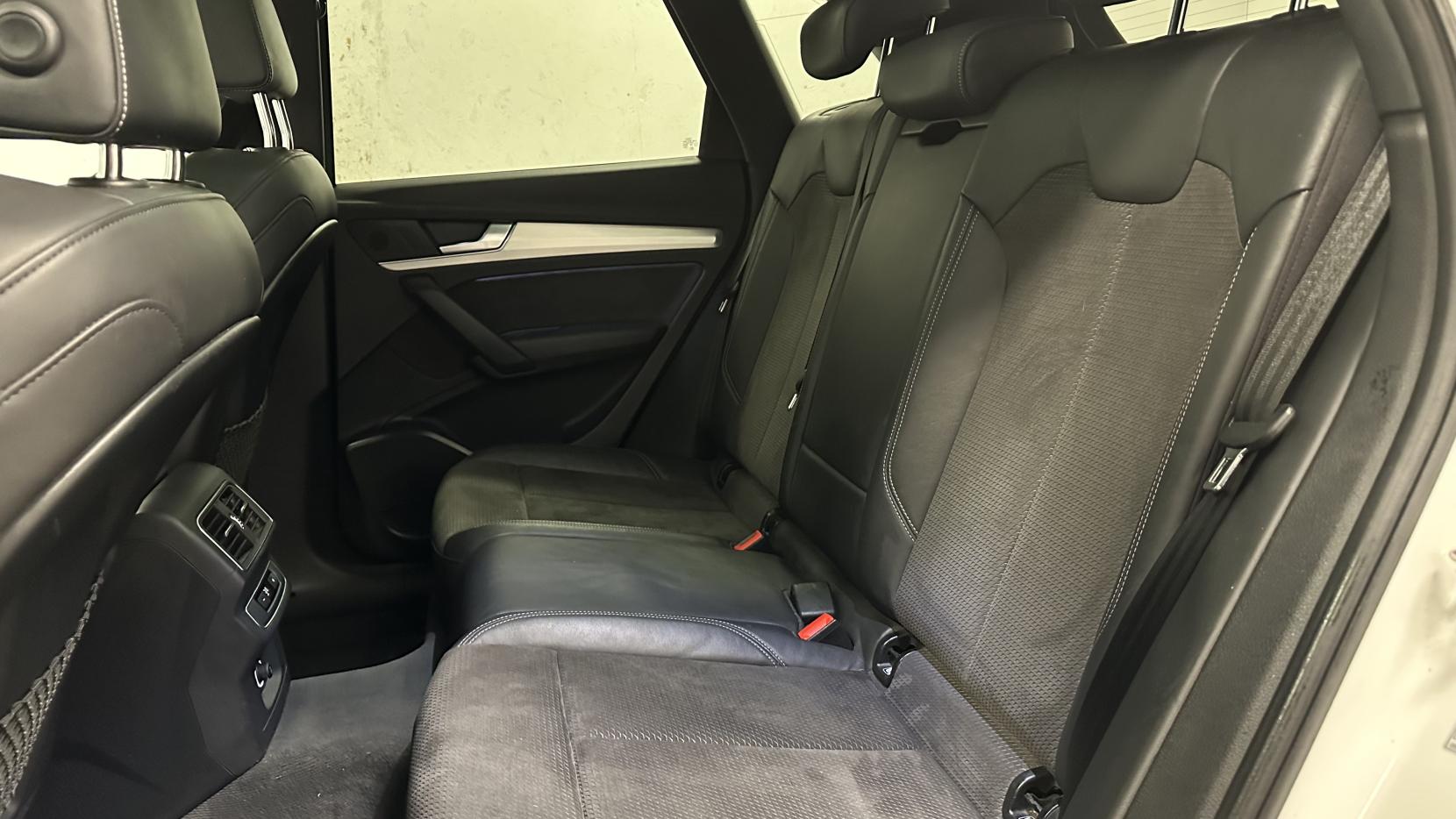 Audi Q5 2.0 TDI S line SUV 5dr Diesel S Tronic quattro Euro 6 (s/s) (190 ps)