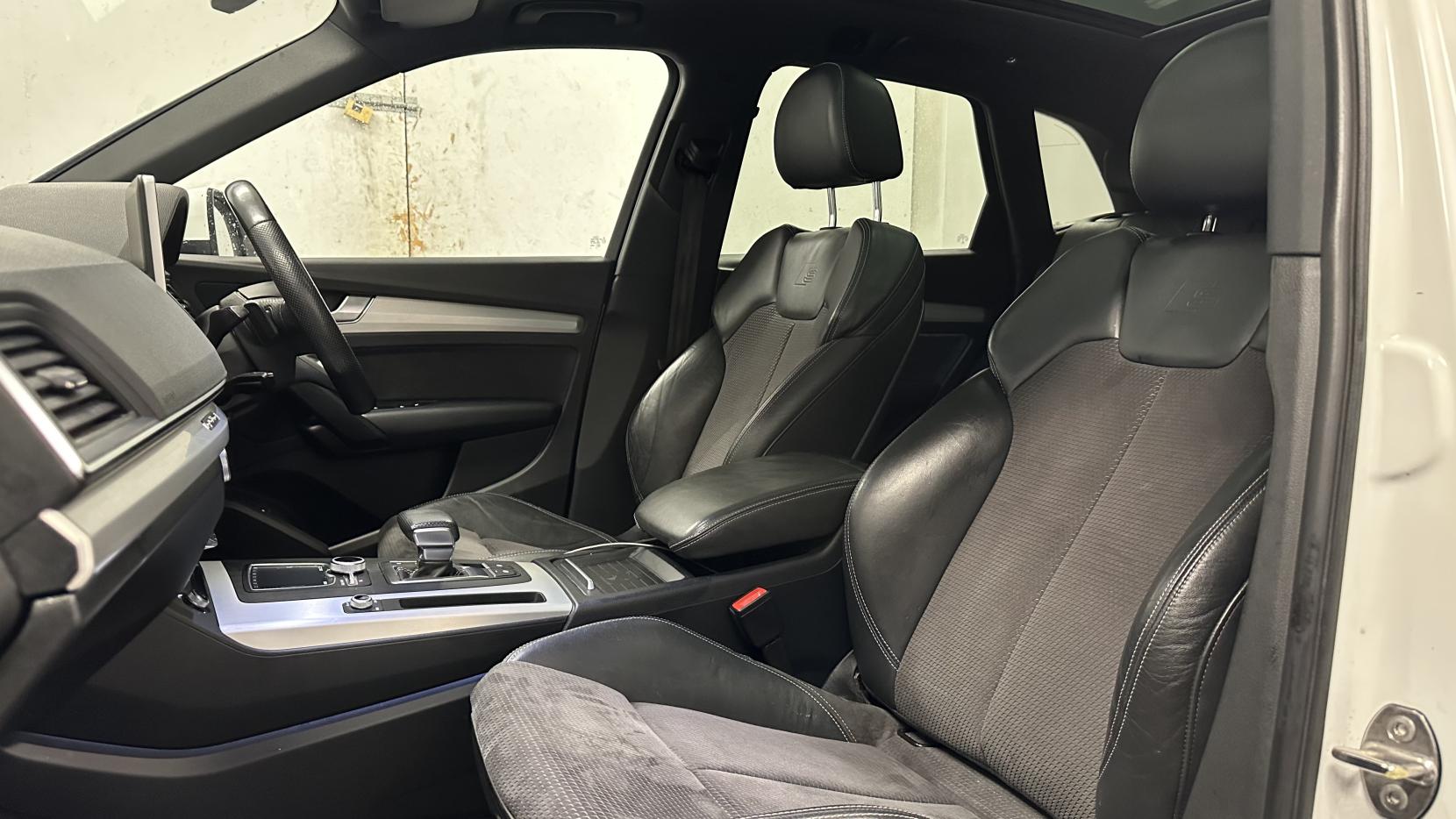 Audi Q5 2.0 TDI S line SUV 5dr Diesel S Tronic quattro Euro 6 (s/s) (190 ps)