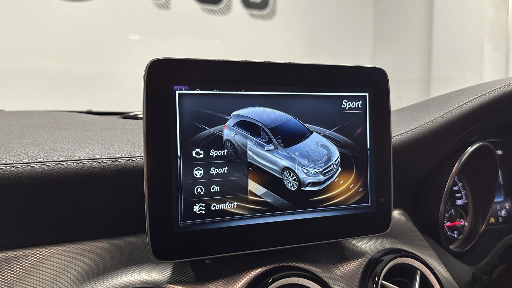 Mercedes-Benz A Class 1.6 A200 WhiteArt Hatchback 5dr Petrol 7G-DCT Euro 6 (s/s) (156 ps)