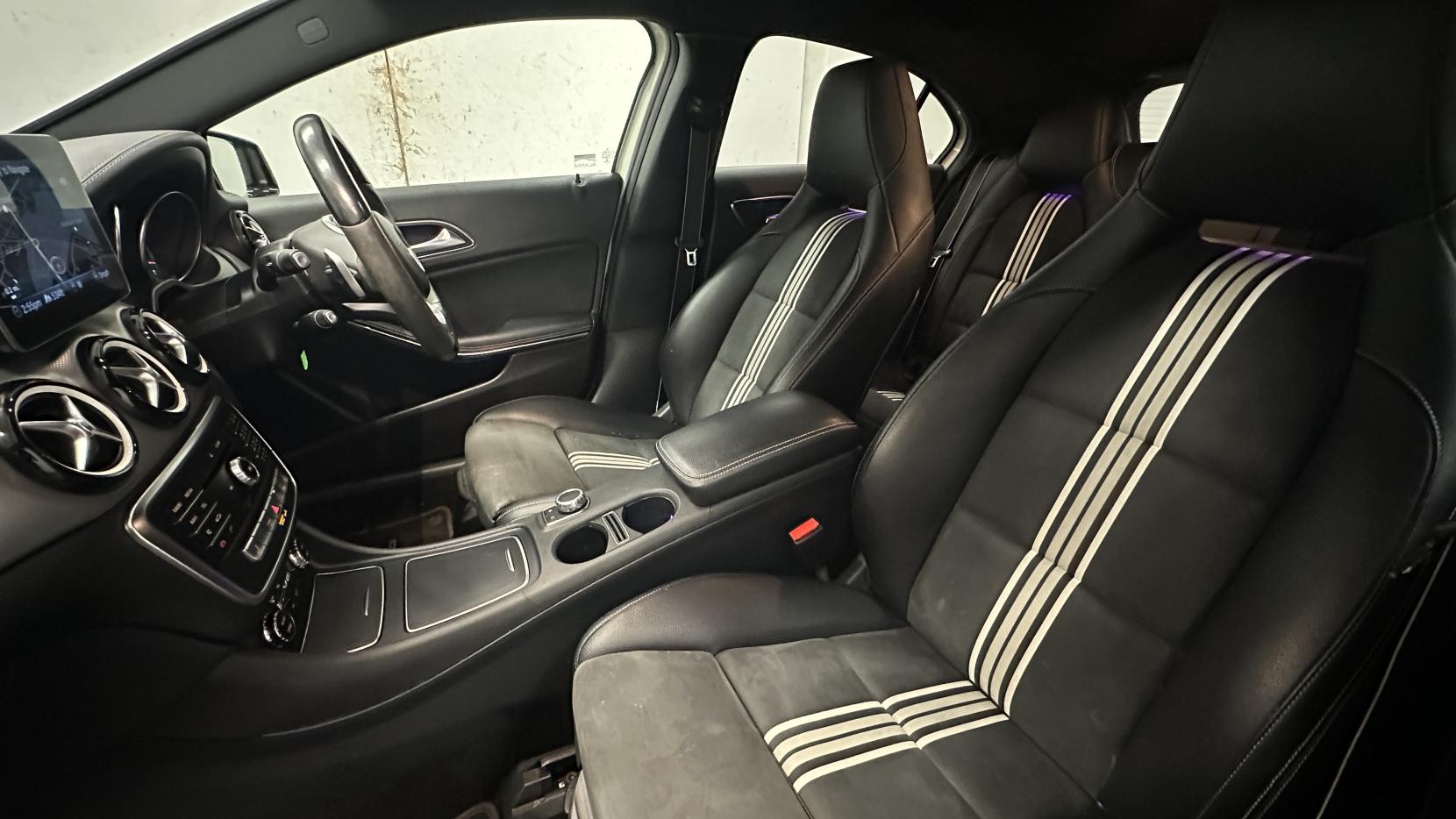 Mercedes-Benz A Class 1.6 A200 WhiteArt Hatchback 5dr Petrol 7G-DCT Euro 6 (s/s) (156 ps)