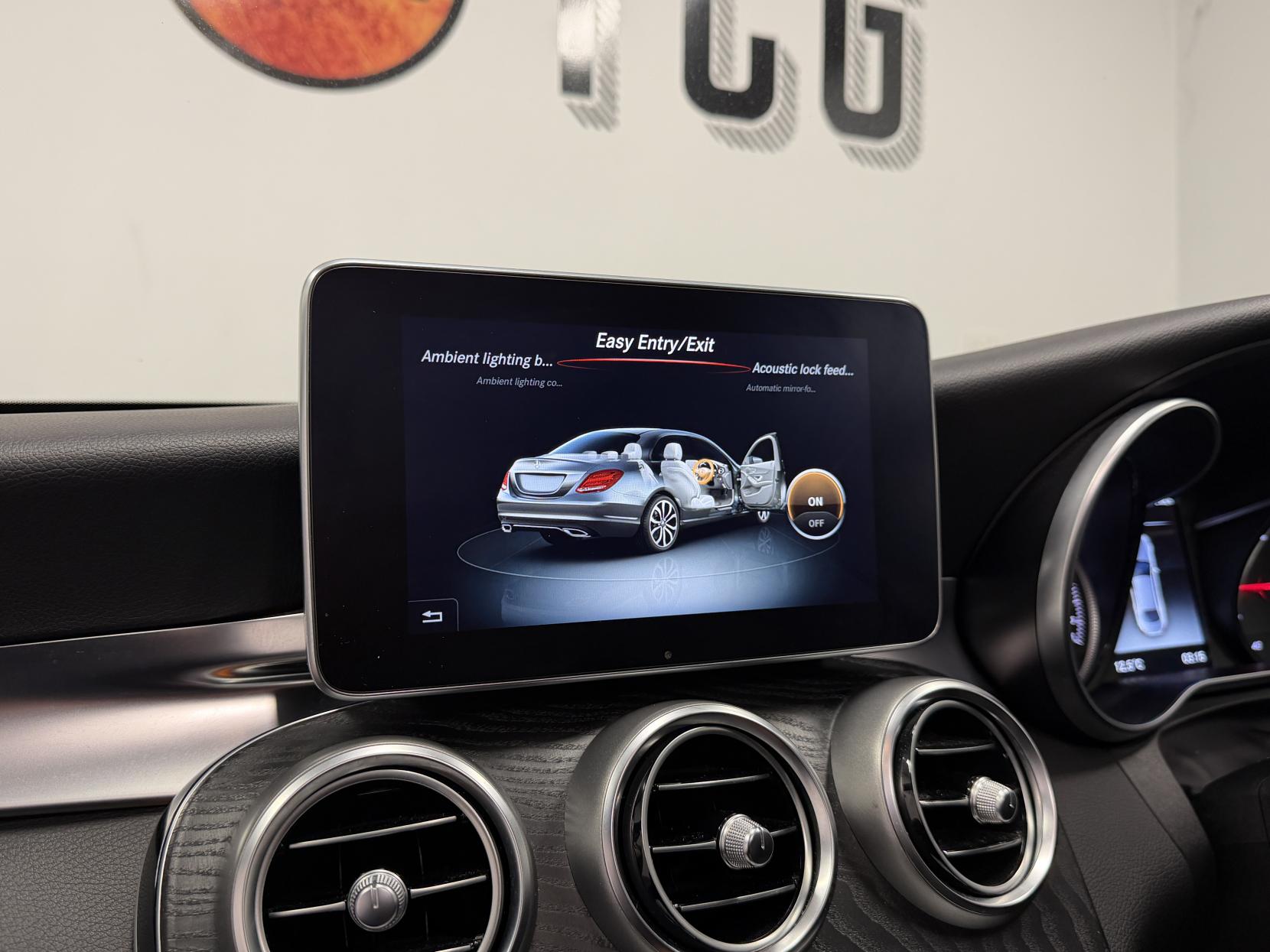 Mercedes-Benz C Class 2.1 C250d AMG Line (Premium Plus) Saloon 4dr Diesel G-Tronic+ Euro 6 (s/s) (204 ps)