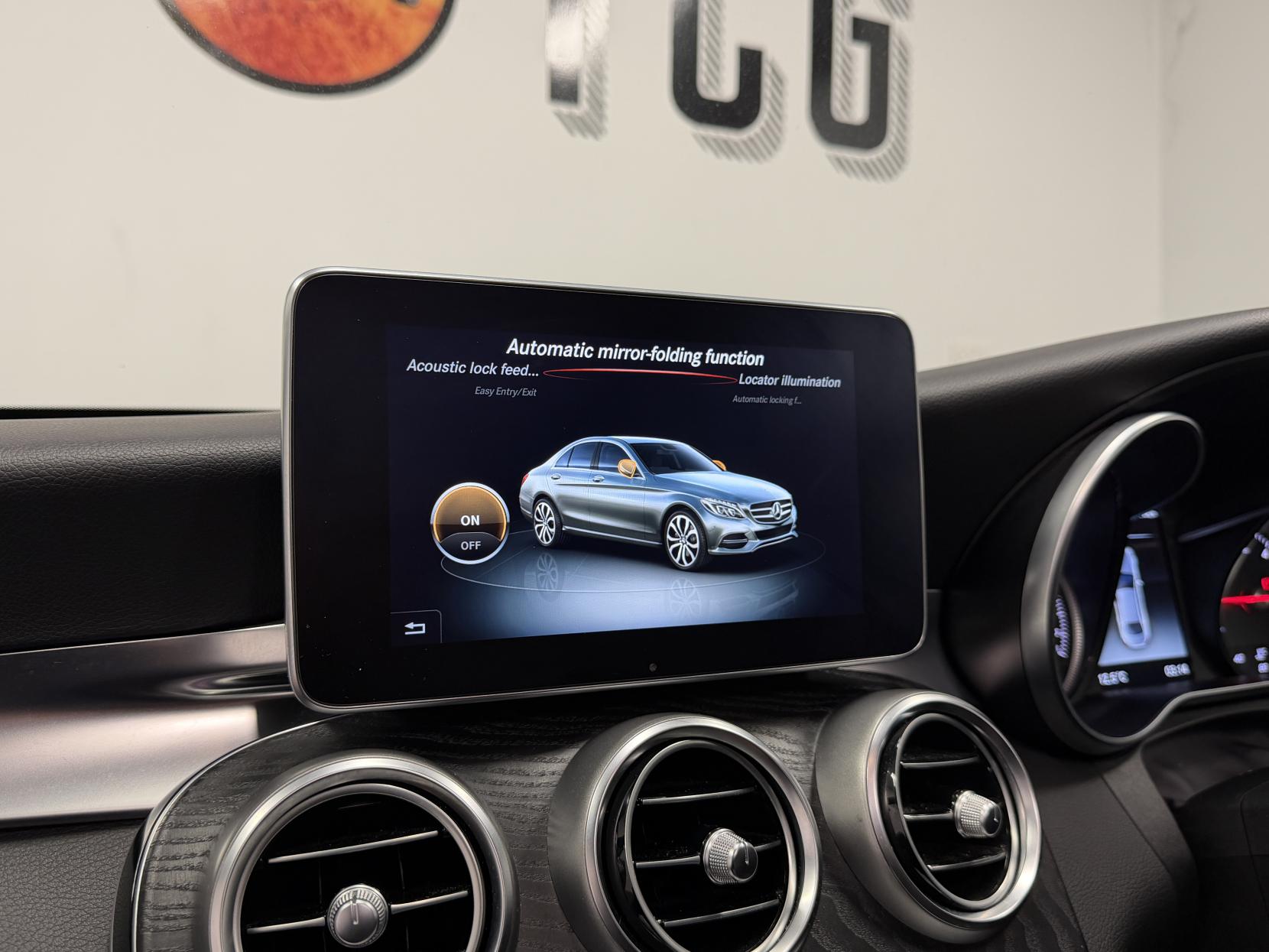 Mercedes-Benz C Class 2.1 C250d AMG Line (Premium Plus) Saloon 4dr Diesel G-Tronic+ Euro 6 (s/s) (204 ps)