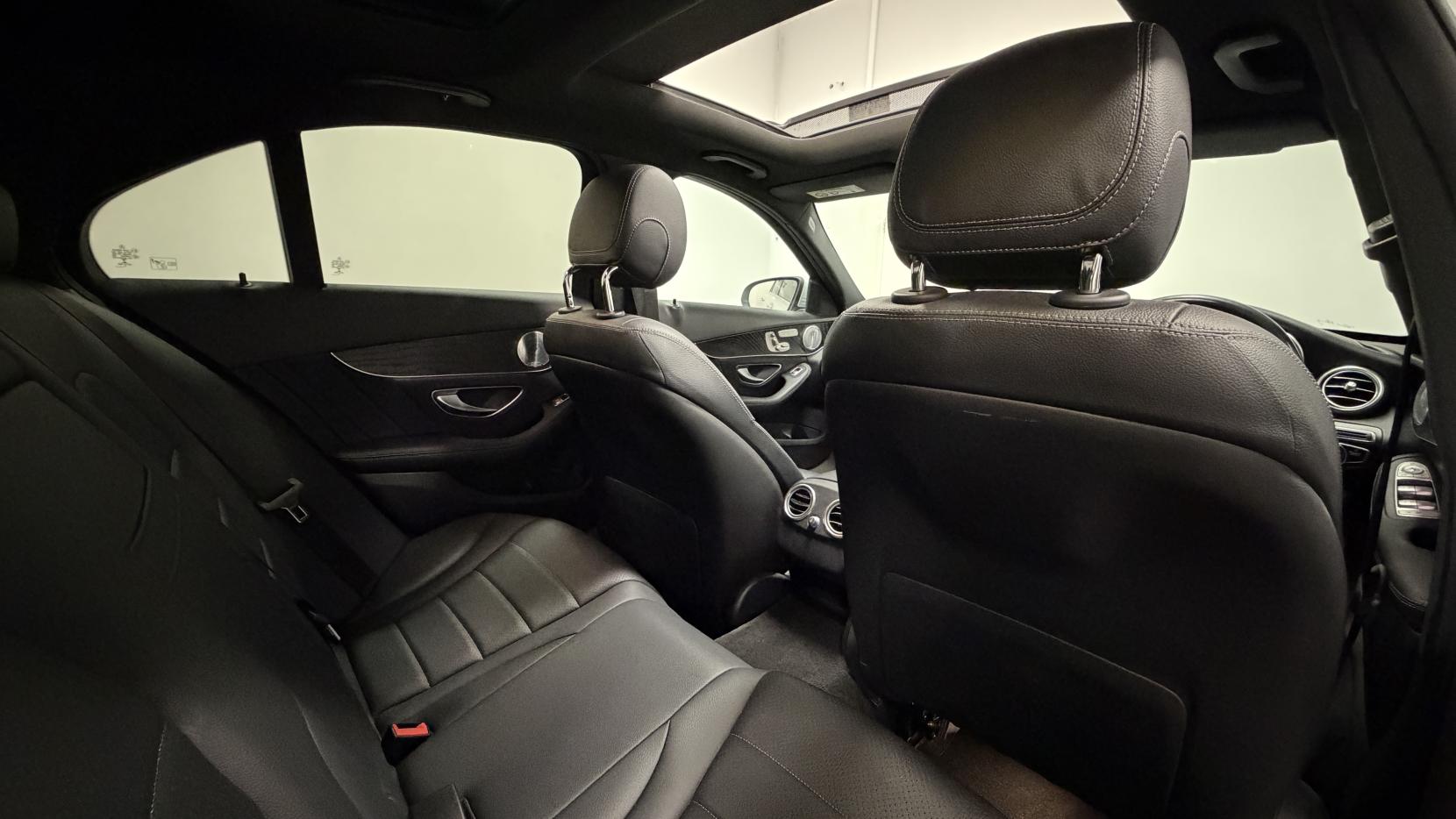 Mercedes-Benz C Class 2.1 C250d AMG Line (Premium Plus) Saloon 4dr Diesel G-Tronic+ Euro 6 (s/s) (204 ps)