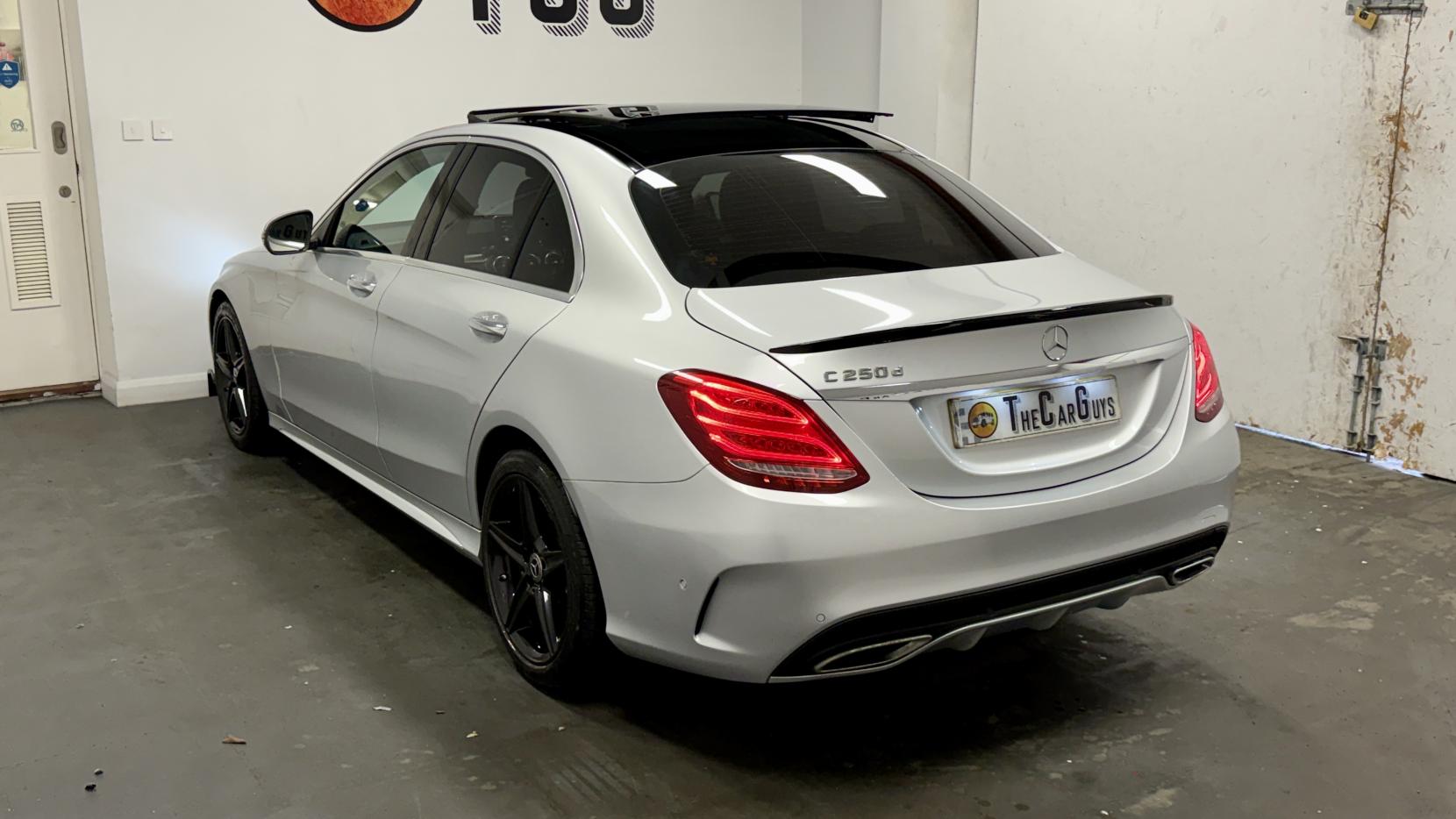 Mercedes-Benz C Class 2.1 C250d AMG Line (Premium Plus) Saloon 4dr Diesel G-Tronic+ Euro 6 (s/s) (204 ps)