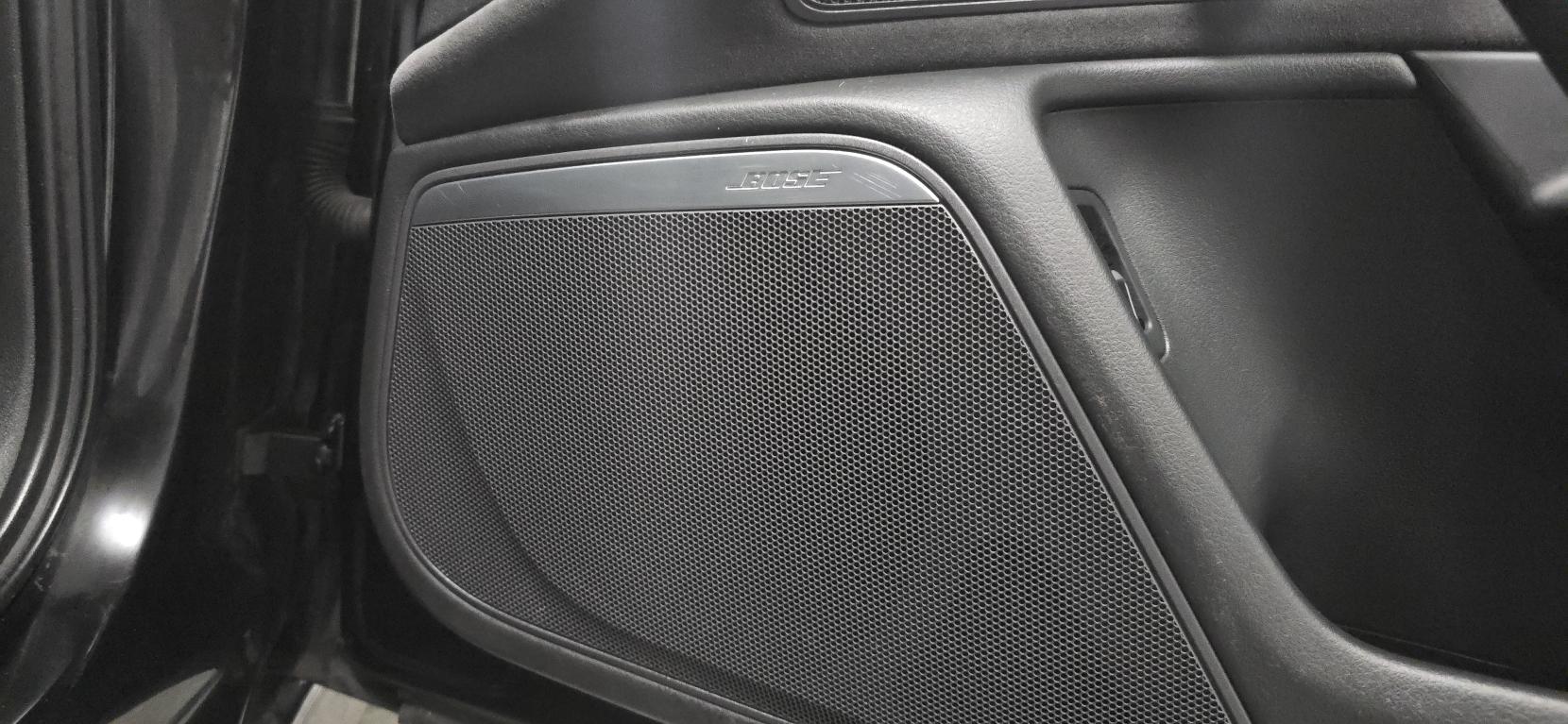 Audi A6 Saloon 2.0 TDI ultra Black Edition Saloon 4dr Diesel S Tronic Euro 6 (s/s) (190 ps)