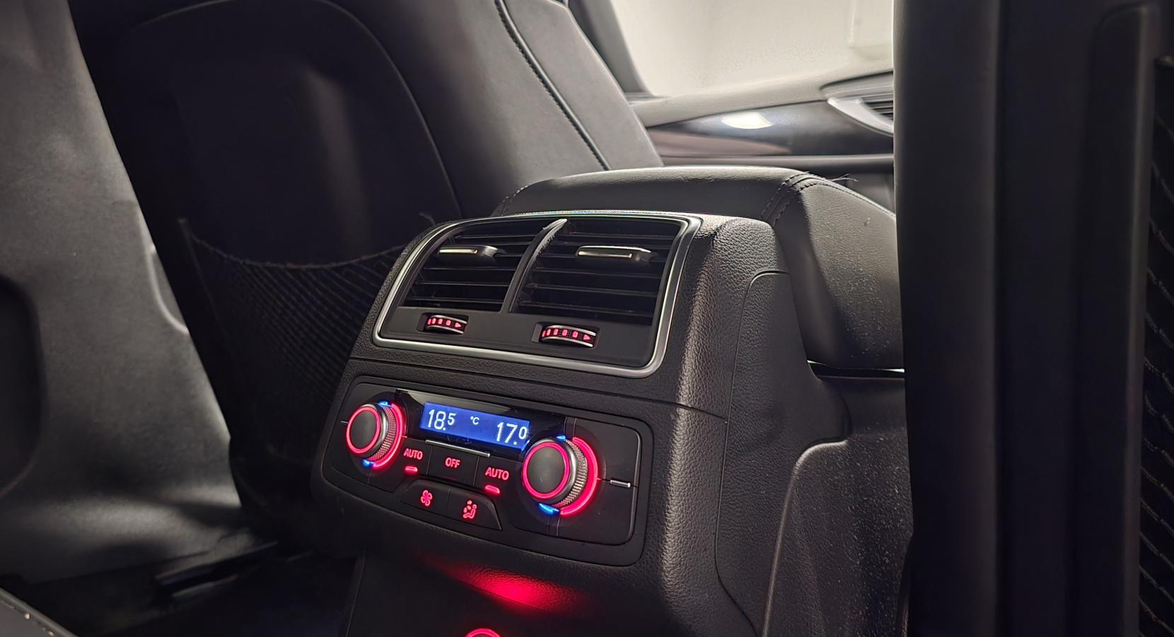 Audi A6 Saloon 2.0 TDI ultra Black Edition Saloon 4dr Diesel S Tronic Euro 6 (s/s) (190 ps)