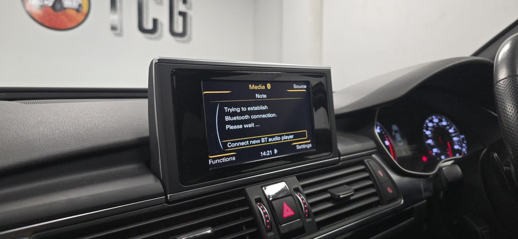 Audi A6 Saloon 2.0 TDI ultra Black Edition Saloon 4dr Diesel S Tronic Euro 6 (s/s) (190 ps)