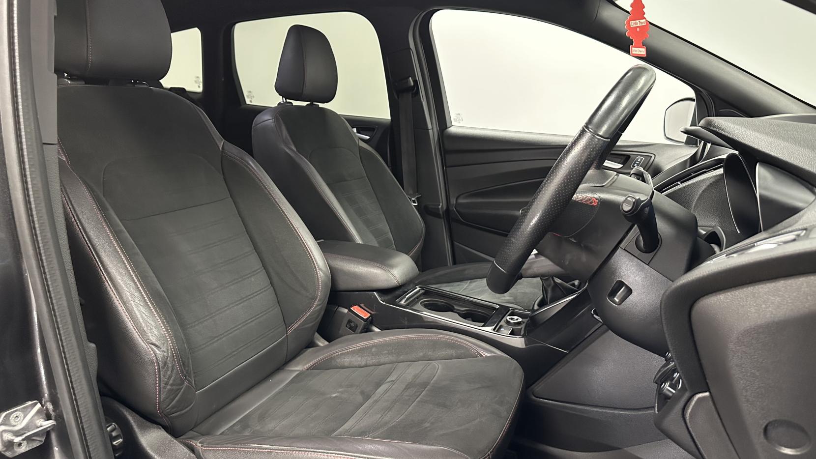 Ford Kuga 1.5T EcoBoost GPF ST-Line SUV 5dr Petrol Manual Euro 6 (s/s) (150 ps)