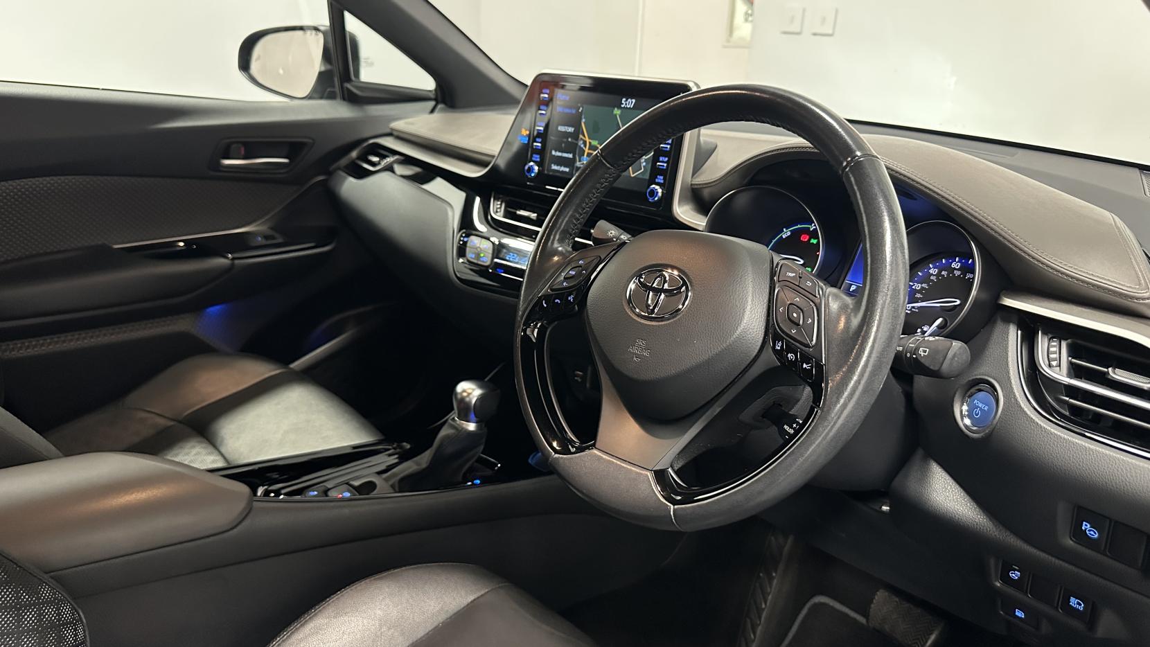 Toyota C-HR 1.8 VVT-h Excel SUV 5dr Petrol Hybrid CVT Euro 6 (s/s) (122 ps)