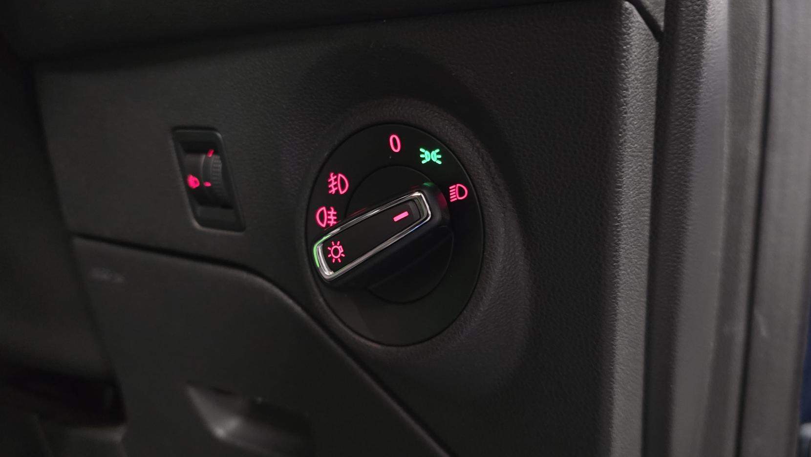 SEAT Leon 1.2 TSI SE Hatchback 5dr Petrol Manual Euro 6 (s/s) (110 ps)