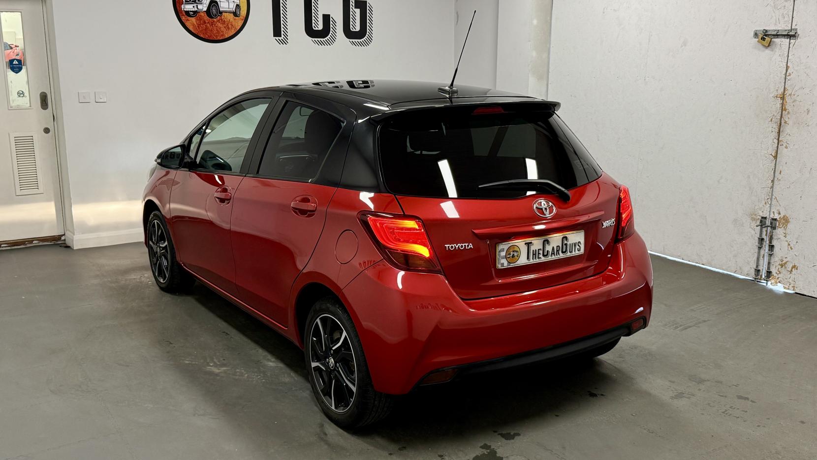 Toyota Yaris 1.33 Dual VVT-i Design Hatchback 5dr Petrol Manual Euro 6 (99 ps)
