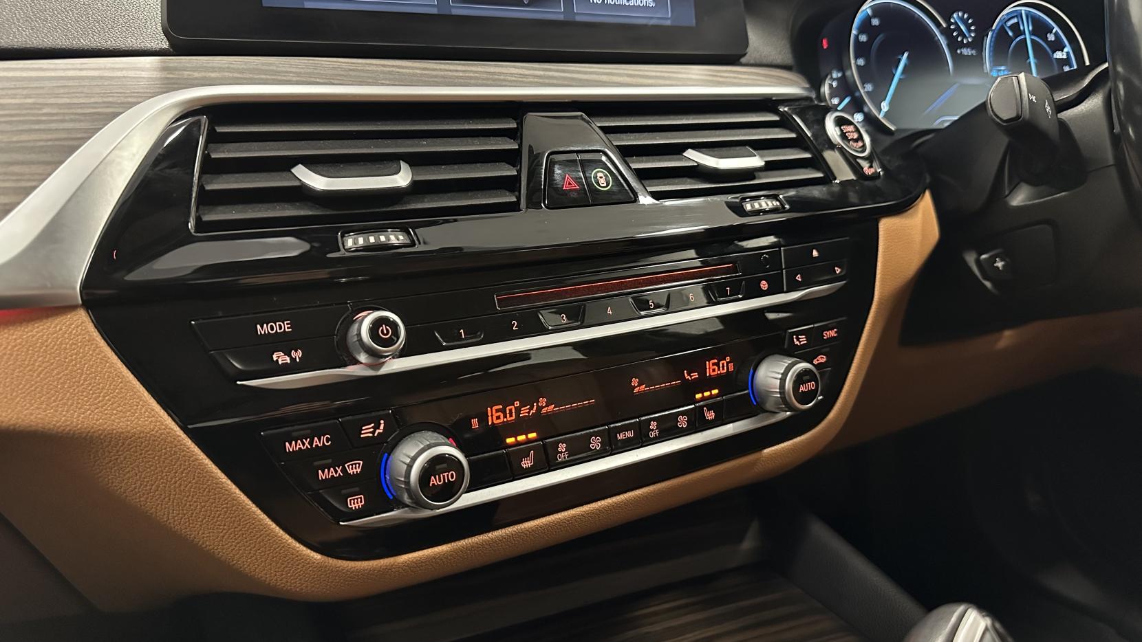 BMW 5 Series 3.0 540i SE Saloon 4dr Petrol Auto xDrive Euro 6 (s/s) (340 ps)