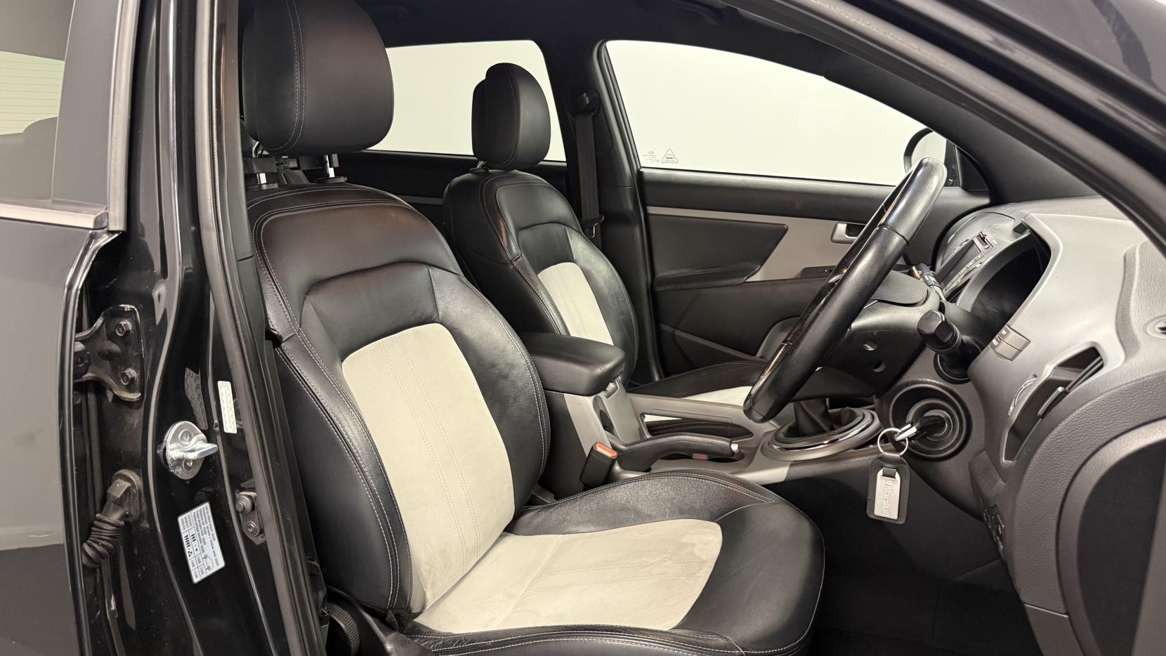 Kia Sportage 1.7 CRDi EcoDynamics Axis Edition SUV 5dr Diesel Manual 2WD Euro 6 (s/s) (114 bhp)