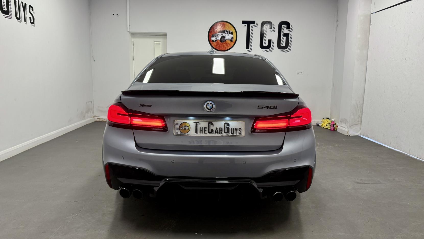 BMW 5 Series 3.0 540i GPF M Sport Saloon 4dr Petrol Auto xDrive Euro 6 (s/s) (340 ps)