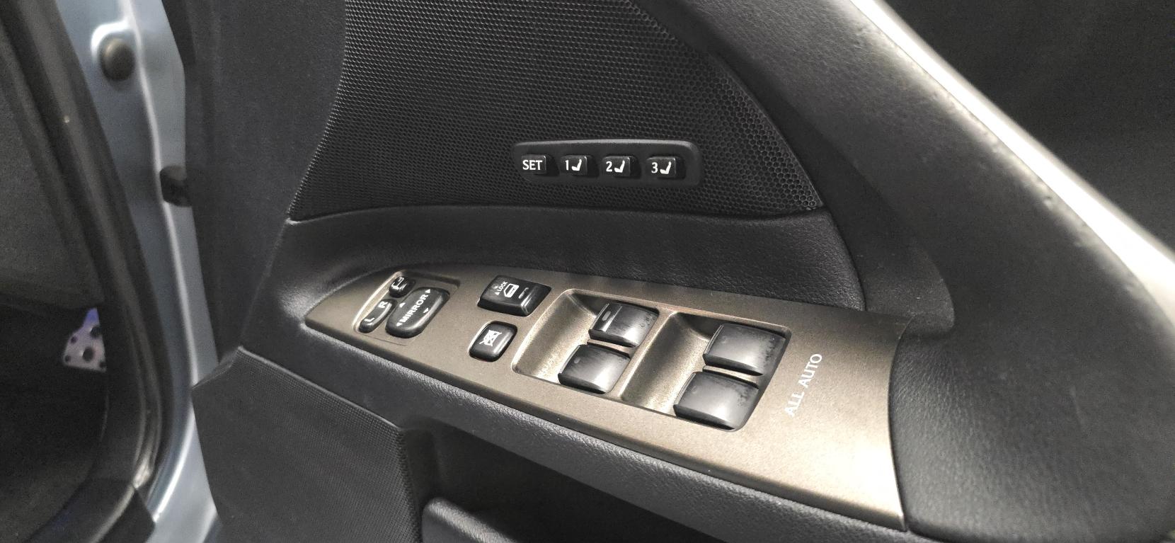 Lexus IS 2.5 250 Sport Saloon 4dr Petrol Automatic (214 g/km, 204 bhp)