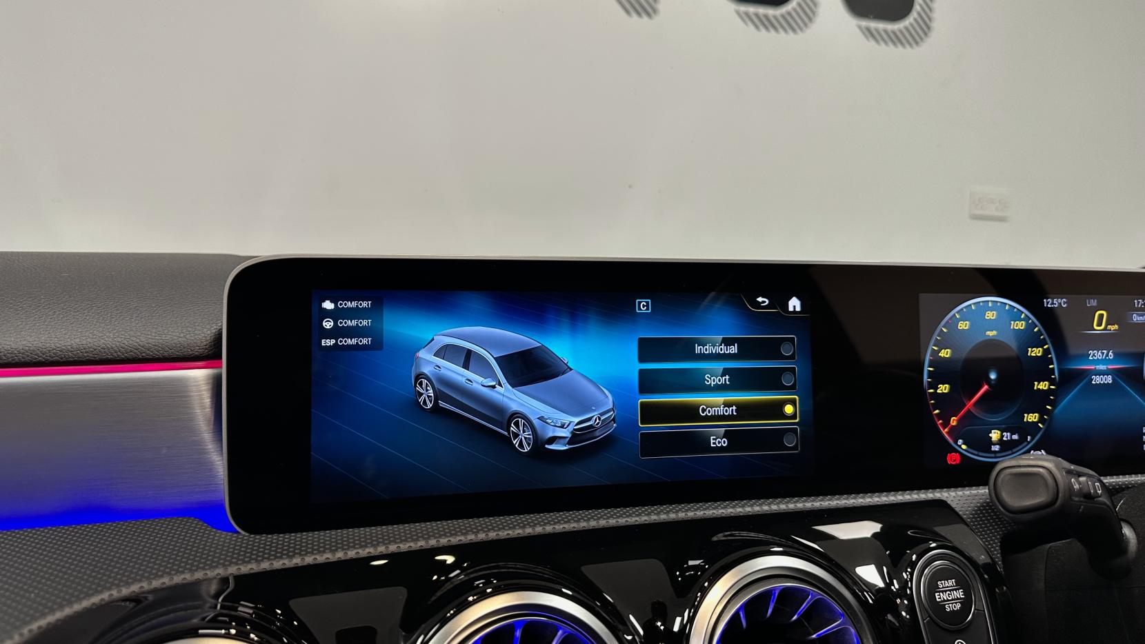 Mercedes-Benz A Class 1.5 A180d AMG Line (Premium Plus) Hatchback 5dr Diesel 7G-DCT Euro 6 (s/s) (116 ps)