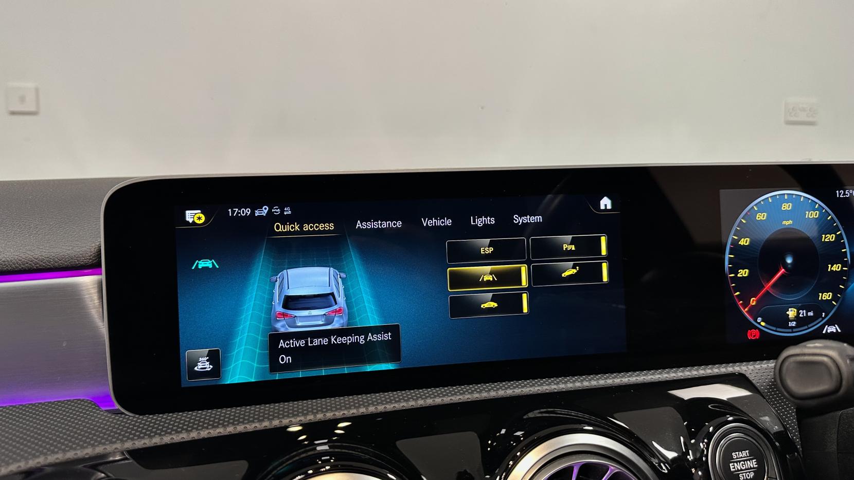 Mercedes-Benz A Class 1.5 A180d AMG Line (Premium Plus) Hatchback 5dr Diesel 7G-DCT Euro 6 (s/s) (116 ps)
