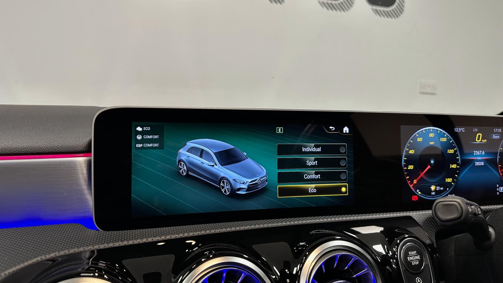 Mercedes-Benz A Class 1.5 A180d AMG Line (Premium Plus) Hatchback 5dr Diesel 7G-DCT Euro 6 (s/s) (116 ps)