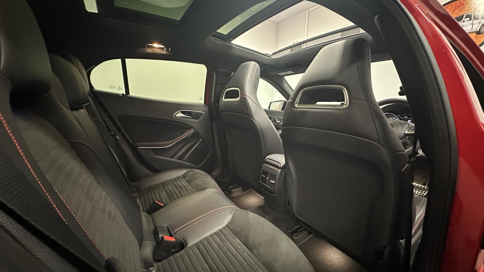 Mercedes-Benz GLA 1.6 GLA200 AMG Line Edition (Plus) SUV 5dr Petrol 7G-DCT Euro 6 (s/s) (156 ps)