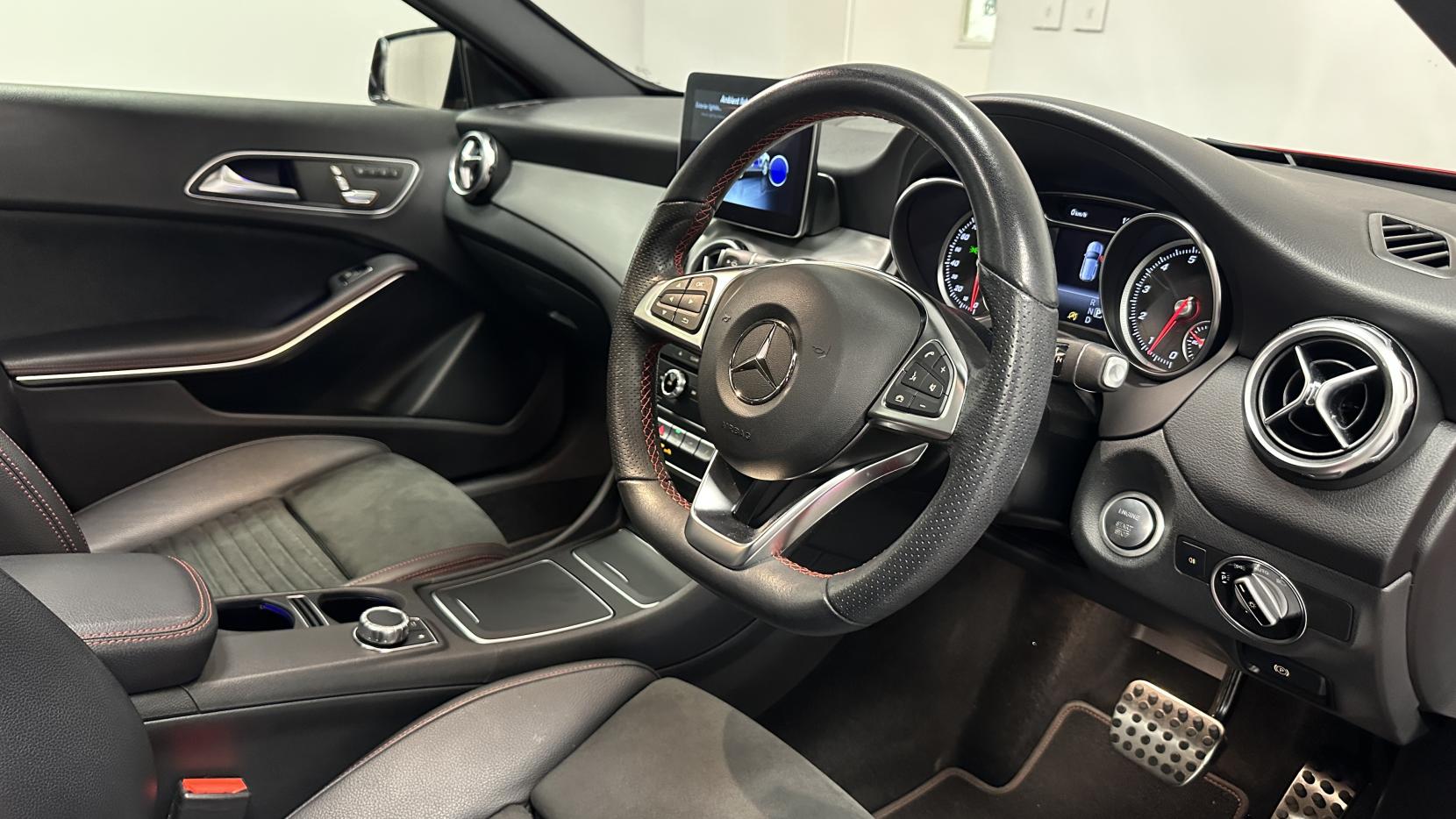 Mercedes-Benz GLA 1.6 GLA200 AMG Line Edition (Plus) SUV 5dr Petrol 7G-DCT Euro 6 (s/s) (156 ps)