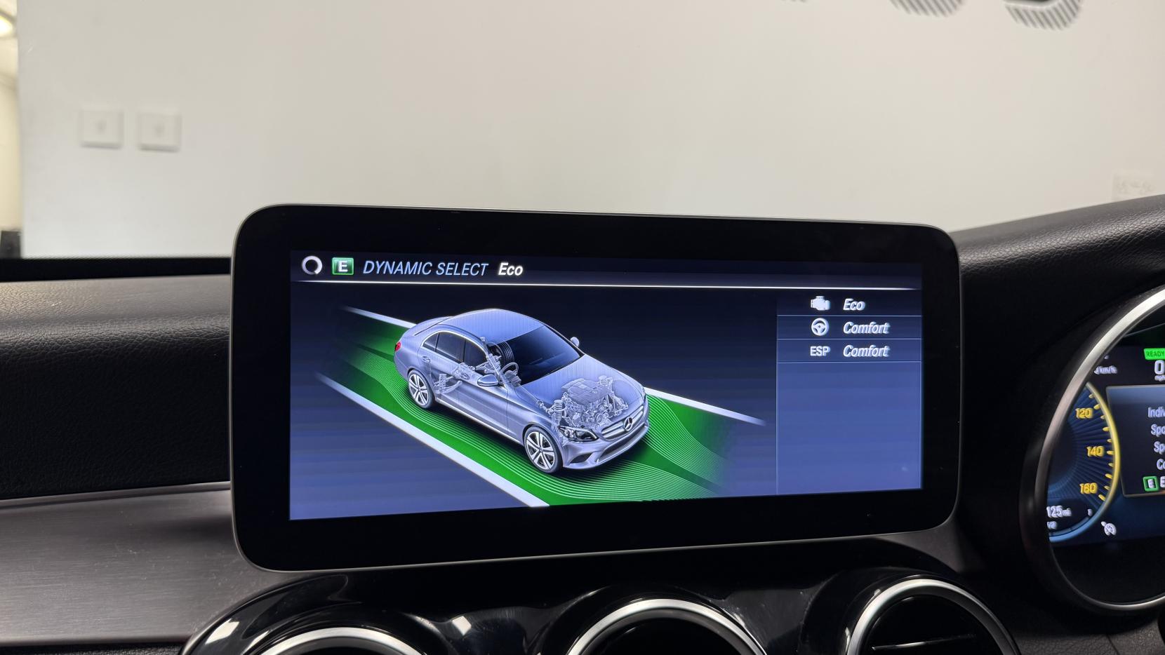 Mercedes-Benz C Class 1.6 C200d AMG Line Edition (Premium) Saloon 4dr Diesel G-Tronic+ Euro 6 (s/s) (160 ps)