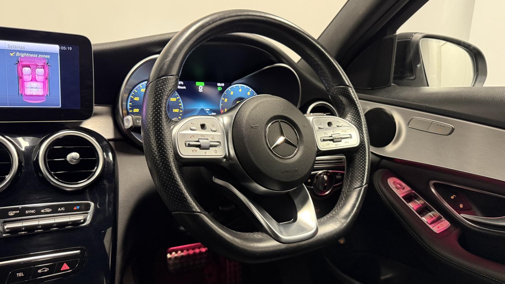 Mercedes-Benz C Class 1.6 C200d AMG Line Edition (Premium) Saloon 4dr Diesel G-Tronic+ Euro 6 (s/s) (160 ps)