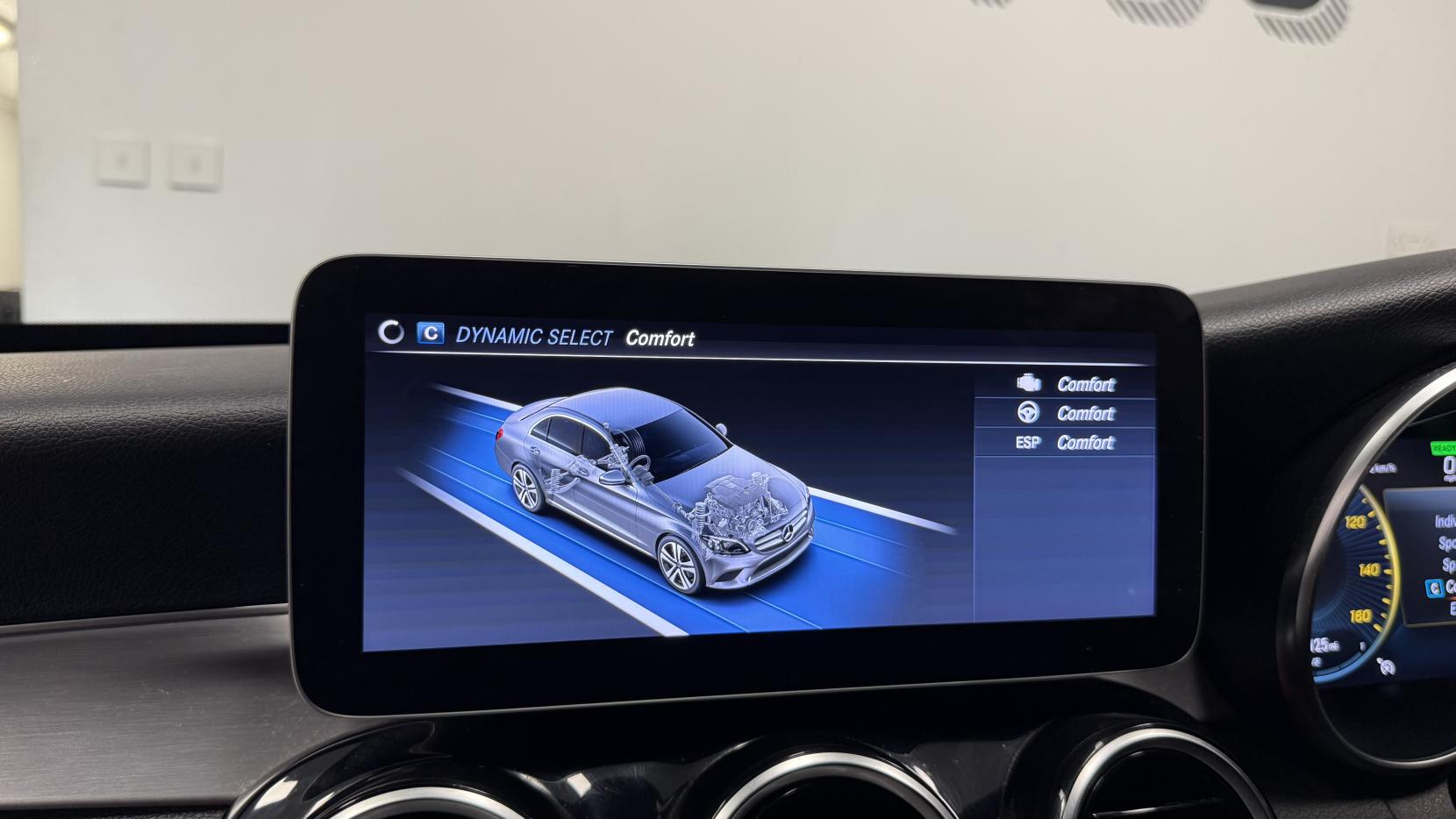 Mercedes-Benz C Class 1.6 C200d AMG Line Edition (Premium) Saloon 4dr Diesel G-Tronic+ Euro 6 (s/s) (160 ps)