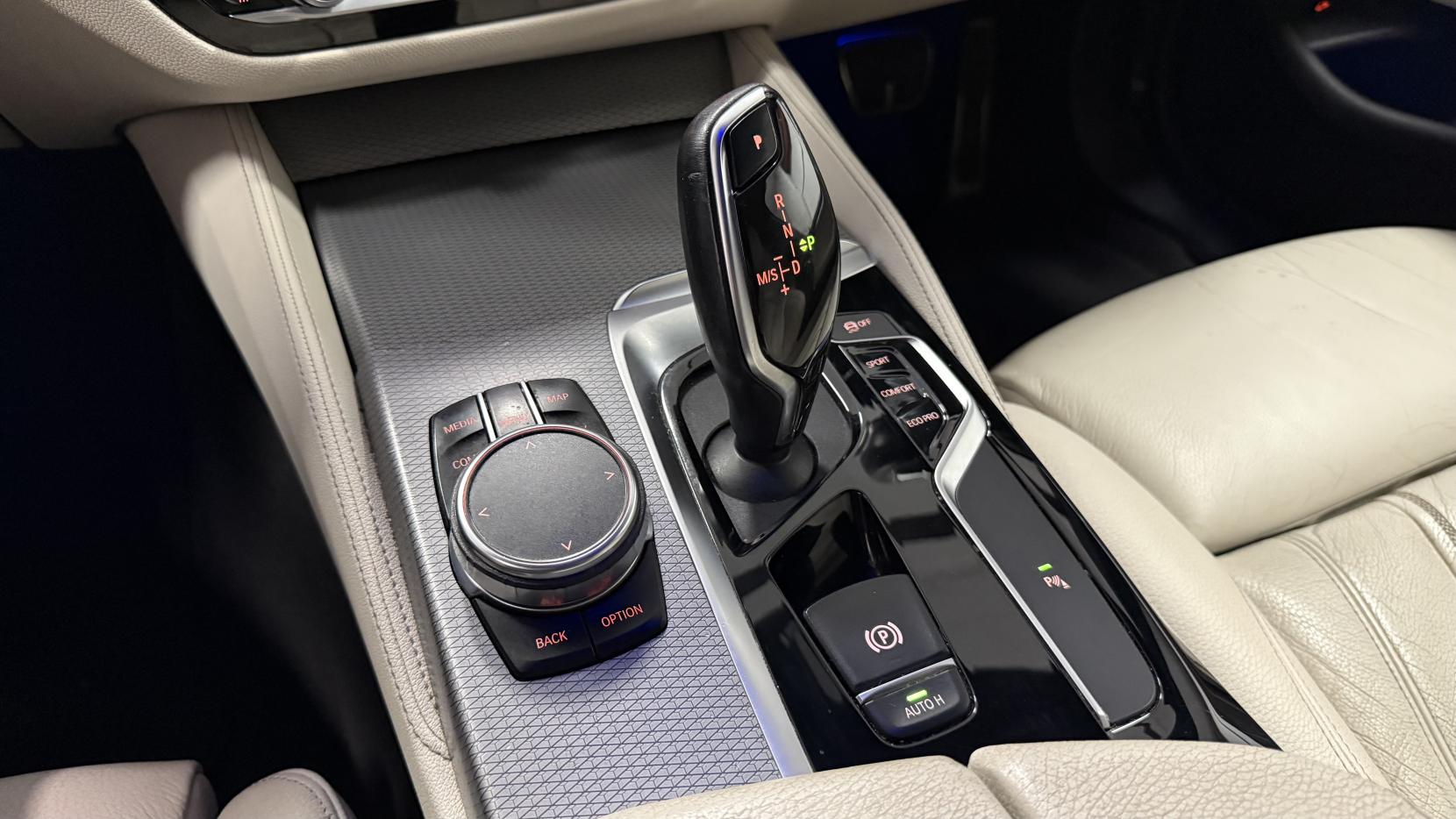 BMW 5 Series 2.0 520i GPF M Sport Saloon 4dr Petrol Auto Euro 6 (s/s) (184 ps)