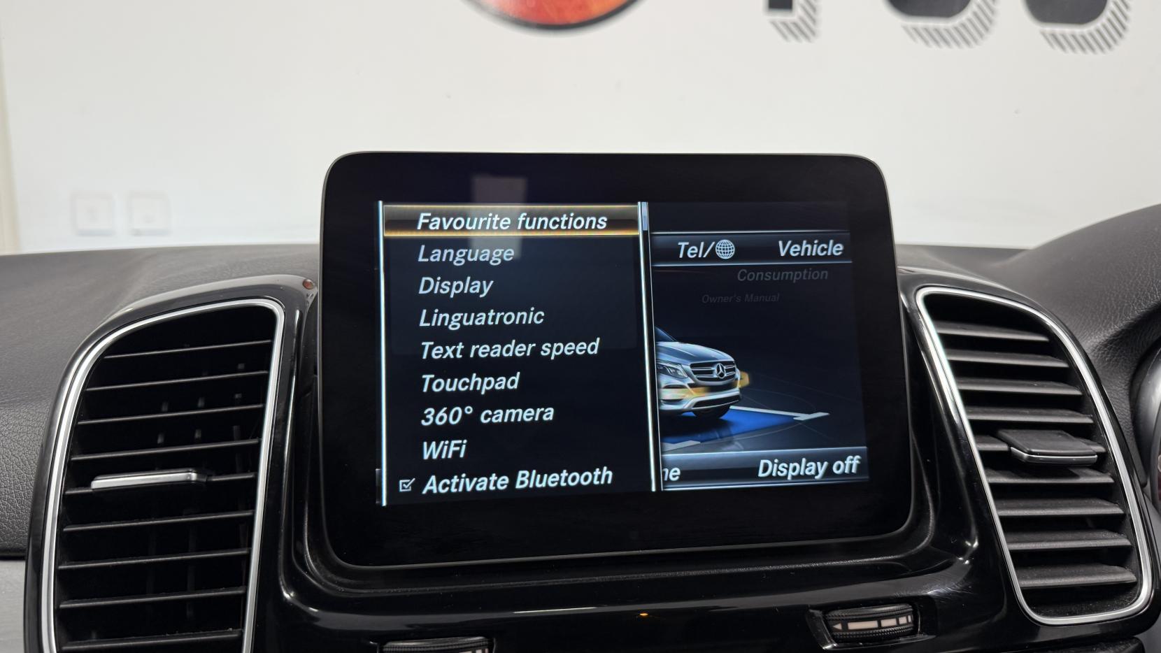 Mercedes-Benz GLE 2.1 GLE250d AMG Line (Premium) SUV 5dr Diesel G-Tronic 4MATIC Euro 6 (s/s) (204 ps)