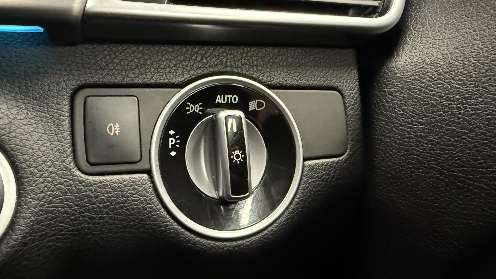 Mercedes-Benz GLE 2.1 GLE250d AMG Line (Premium) SUV 5dr Diesel G-Tronic 4MATIC Euro 6 (s/s) (204 ps)