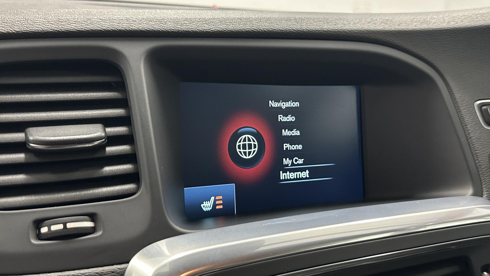 Volvo S60 2.0 D3 R-Design Nav Saloon 4dr Diesel Auto Euro 6 (s/s) (150 ps)