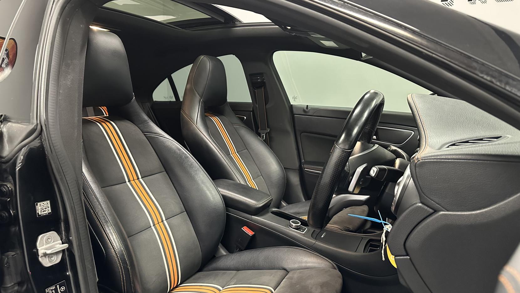 Mercedes-Benz CLA 2.1 CLA220d OrangeArt Coupe 4dr Diesel 7G-DCT Euro 6 (s/s) (177 ps)