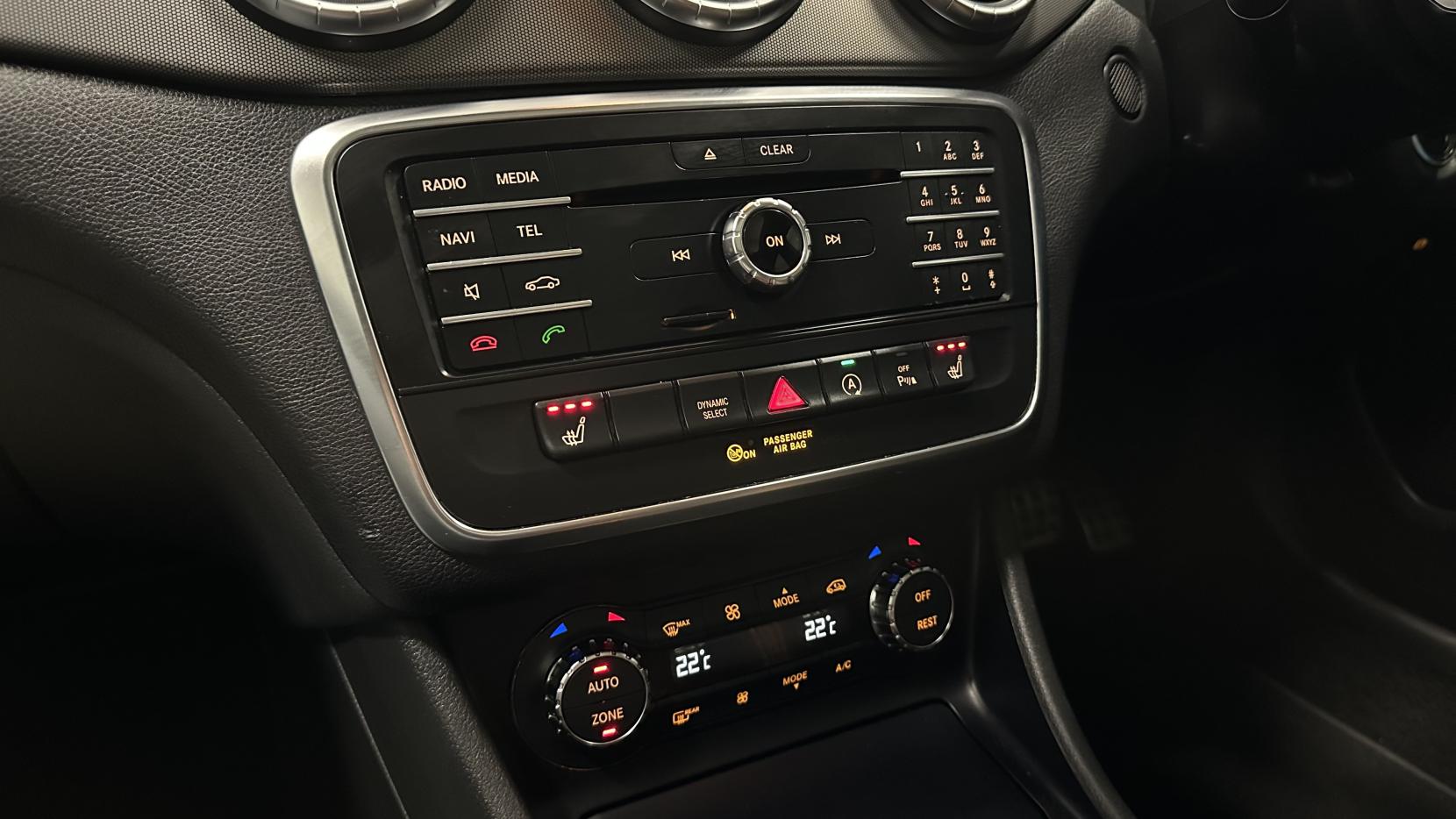 Mercedes-Benz CLA 2.1 CLA220d OrangeArt Coupe 4dr Diesel 7G-DCT Euro 6 (s/s) (177 ps)