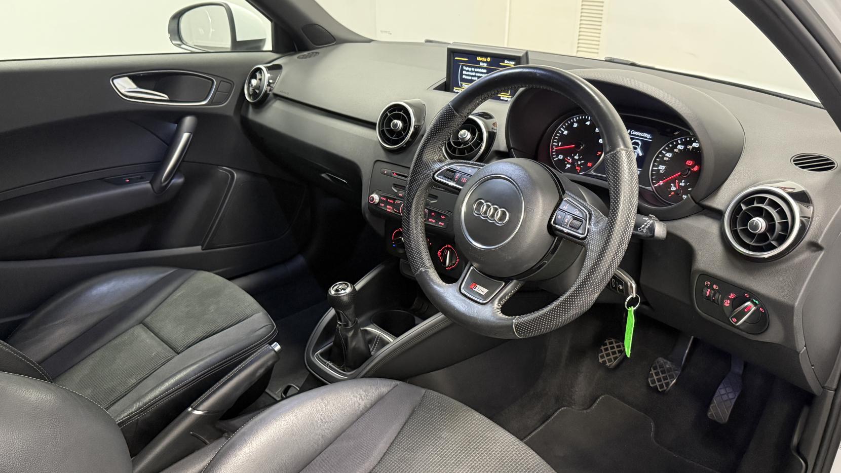 Audi A1 1.4 TFSI S line Hatchback 3dr Petrol Manual Euro 5 (s/s) (122 ps)