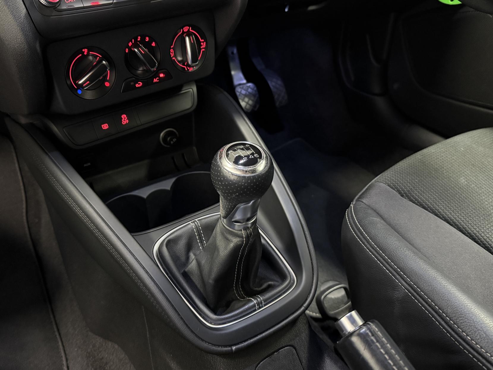 Audi A1 1.4 TFSI S line Hatchback 3dr Petrol Manual Euro 5 (s/s) (122 ps)